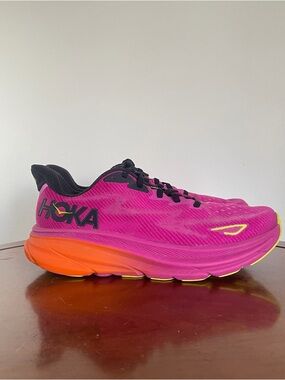 Hoka Women’s Clifton 9 Running Shoes | US 9